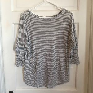 Striped half sleeve t-shirt